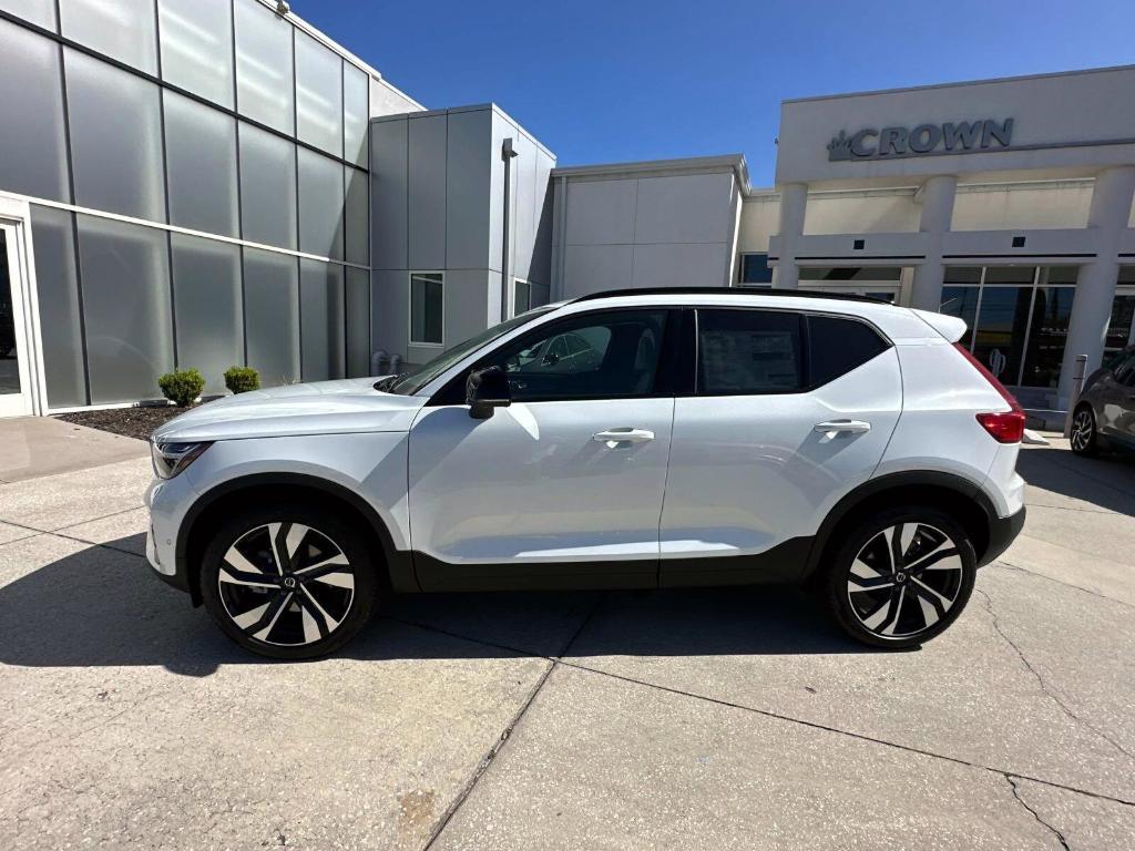 new 2025 Volvo XC40 car, priced at $49,790