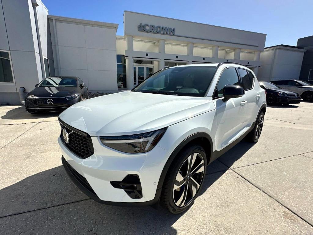 new 2025 Volvo XC40 car, priced at $49,790