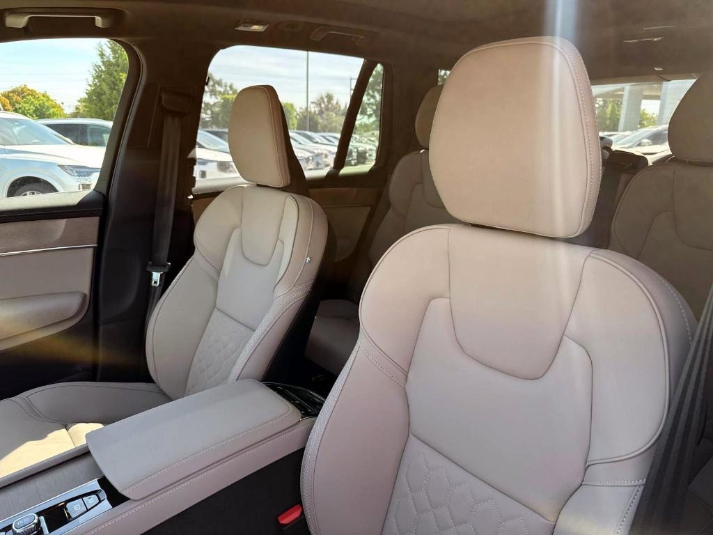new 2025 Volvo XC90 Plug-In Hybrid car, priced at $78,805