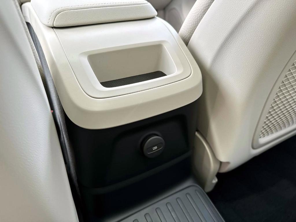 new 2025 Volvo XC60 Plug-In Hybrid car, priced at $65,510