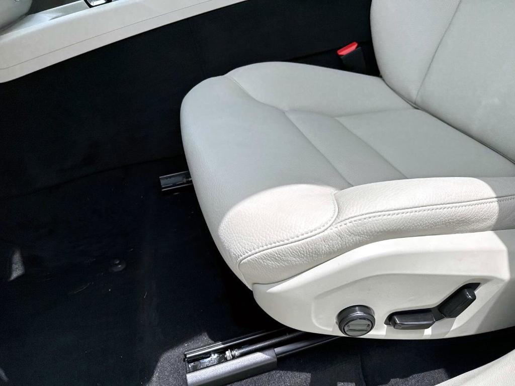 new 2025 Volvo XC60 Plug-In Hybrid car, priced at $65,510