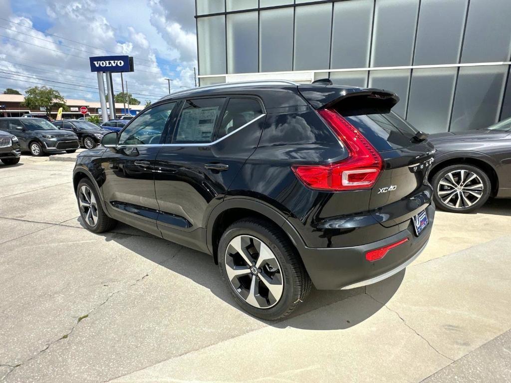 new 2025 Volvo XC40 car, priced at $46,015