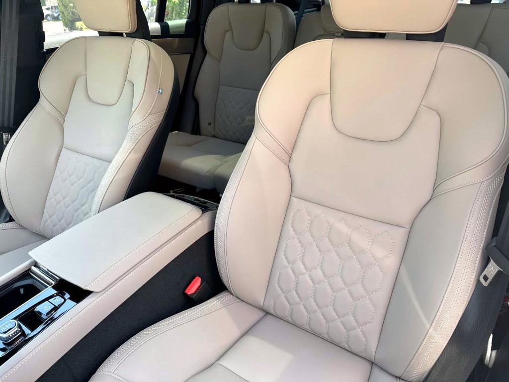 new 2025 Volvo XC90 Plug-In Hybrid car, priced at $72,995