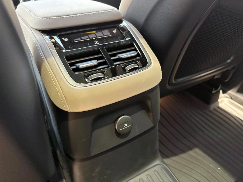 new 2025 Volvo XC90 Plug-In Hybrid car, priced at $72,995