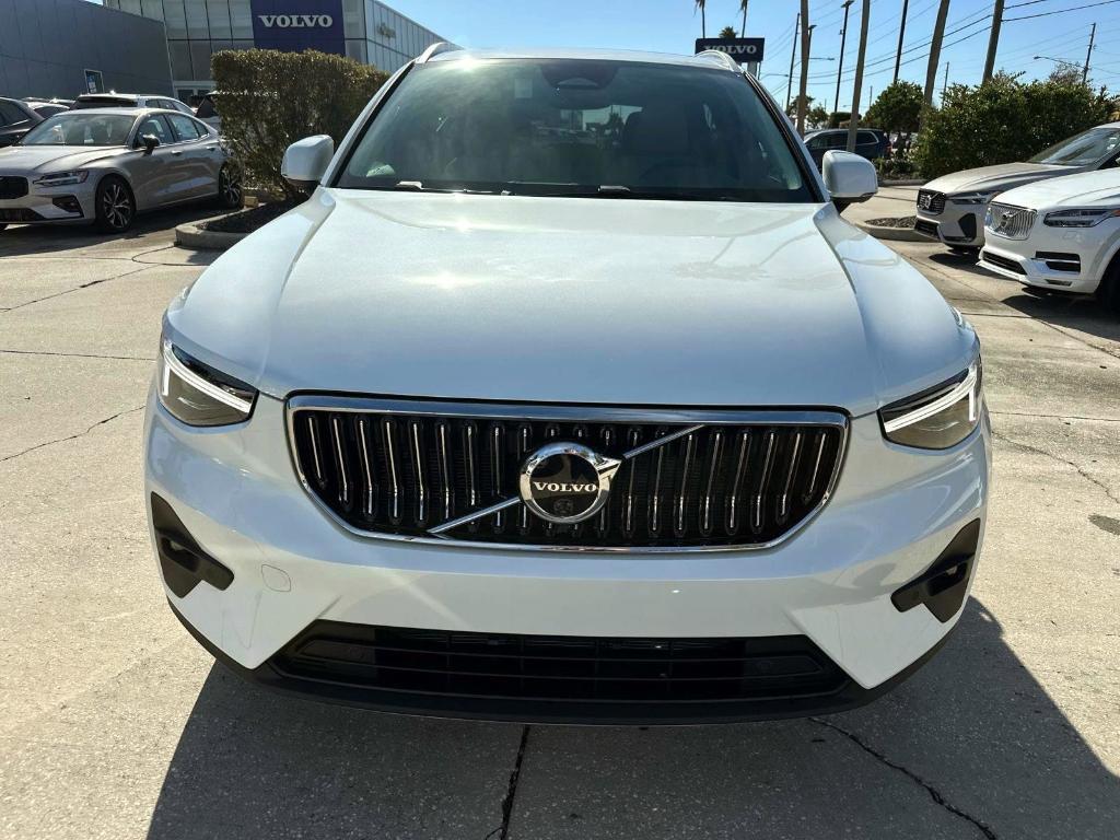 new 2025 Volvo XC40 car, priced at $48,315