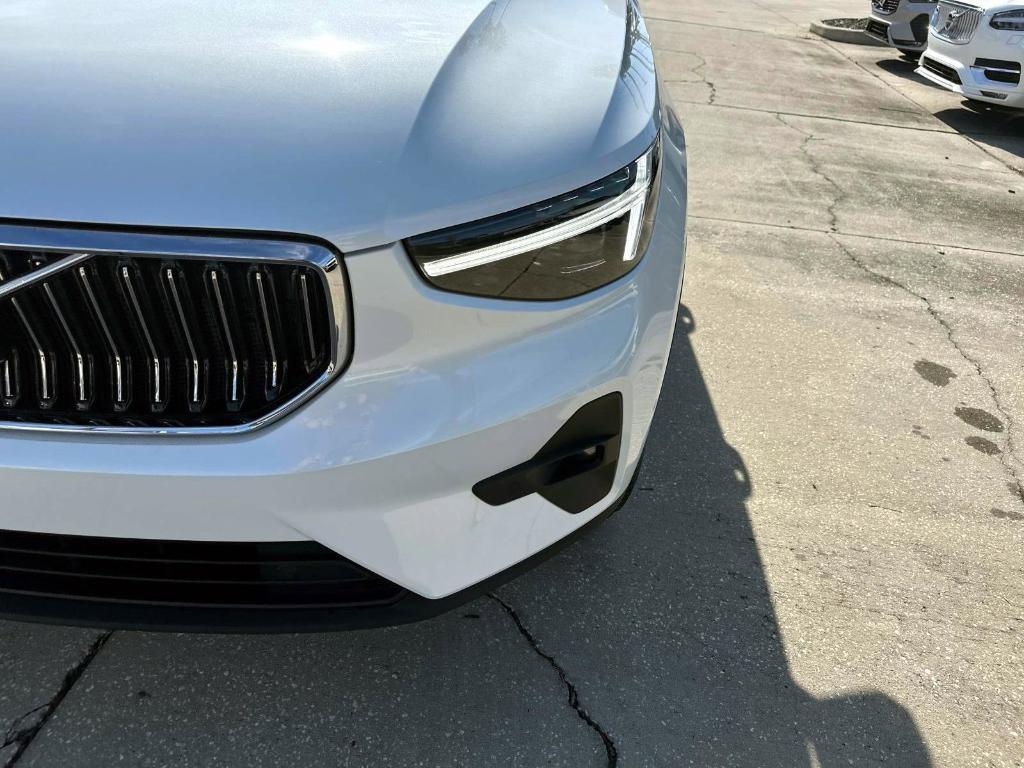 new 2025 Volvo XC40 car, priced at $48,315