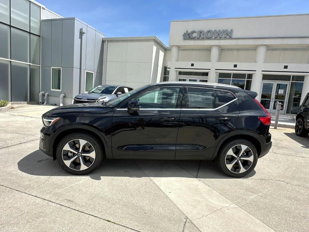 new 2025 Volvo XC40 car, priced at $42,642