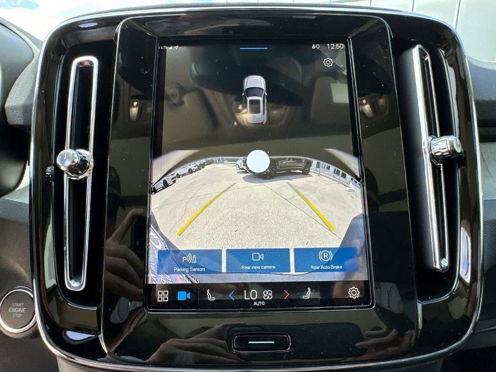 new 2025 Volvo XC40 car, priced at $45,485