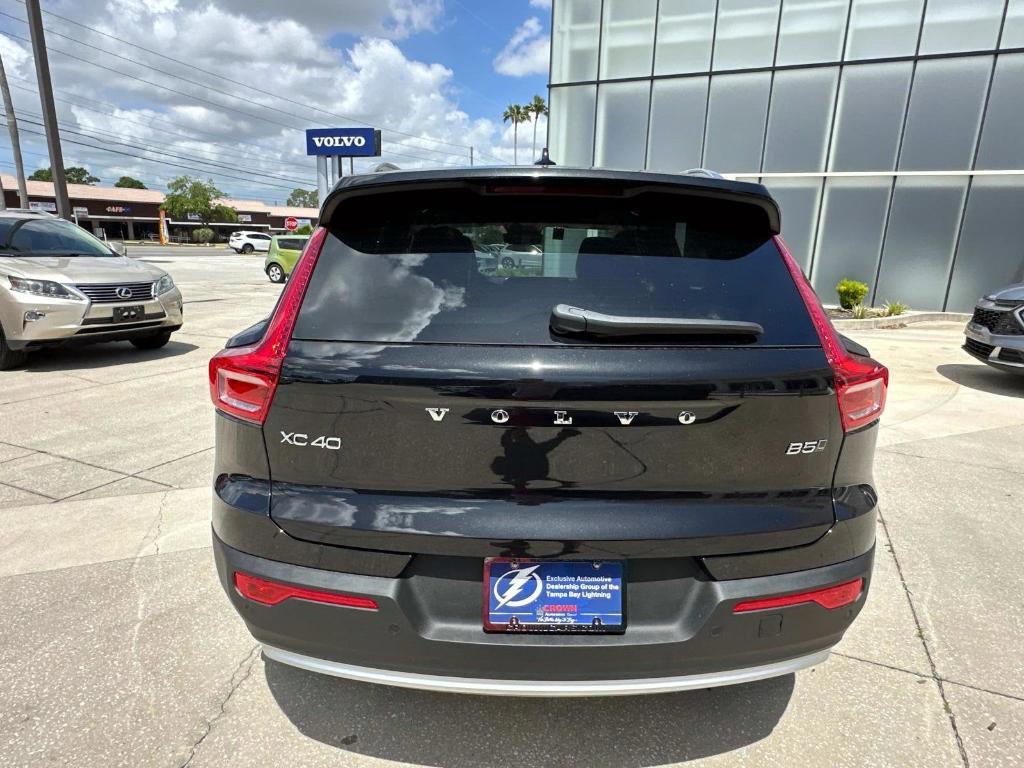 new 2025 Volvo XC40 car, priced at $45,485