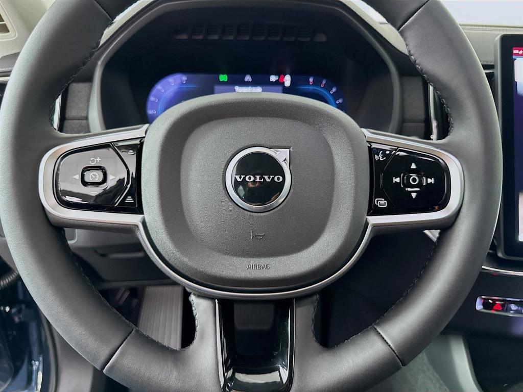 new 2025 Volvo XC90 car, priced at $72,755