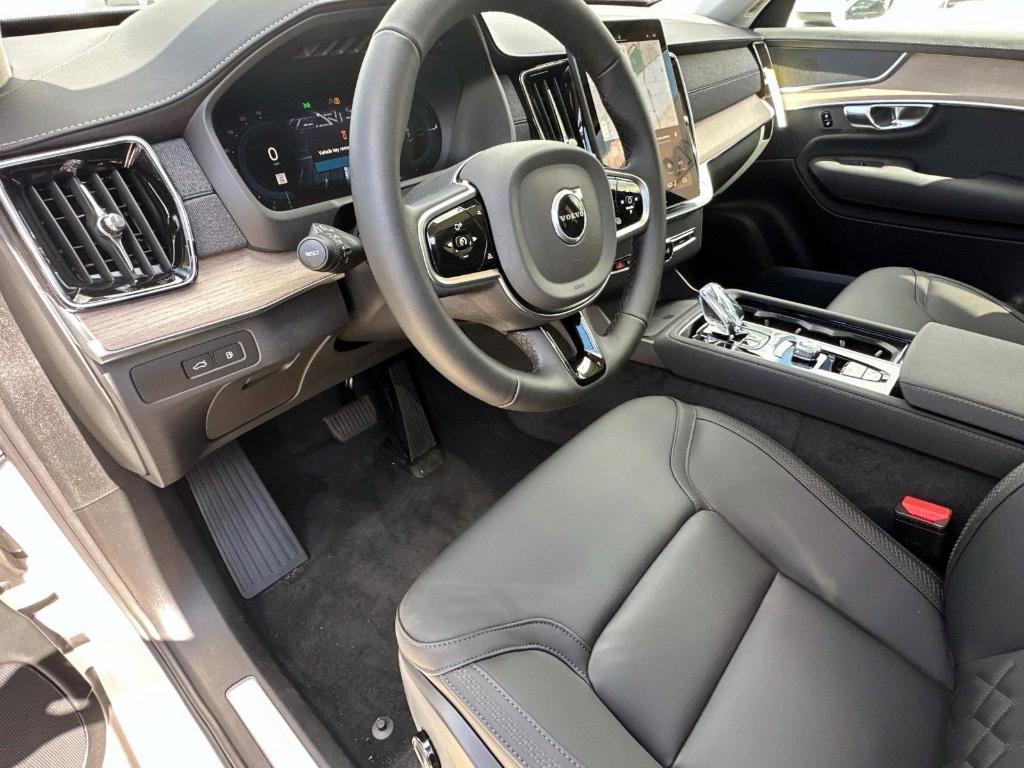 new 2025 Volvo XC90 Plug-In Hybrid car, priced at $69,993