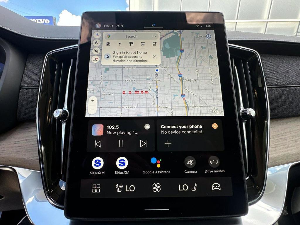 new 2025 Volvo XC90 Plug-In Hybrid car, priced at $69,993