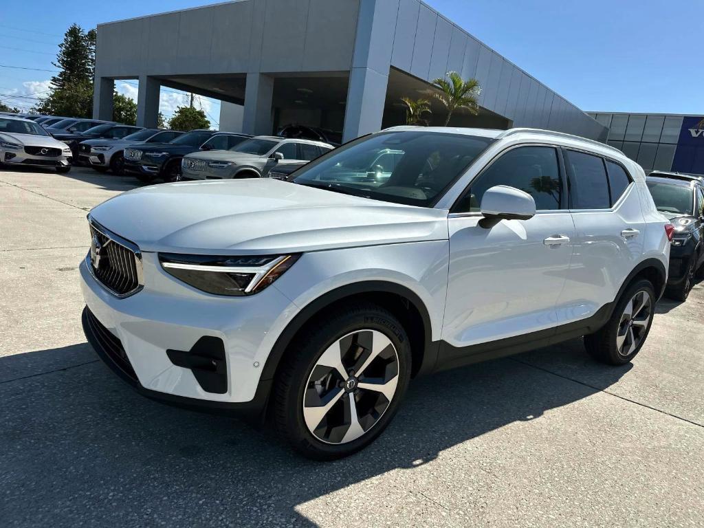 new 2025 Volvo XC40 car, priced at $48,315