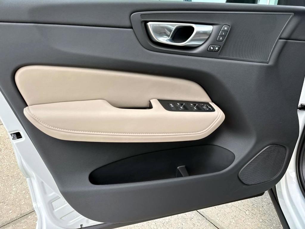 new 2026 Volvo XC60 car, priced at $52,665