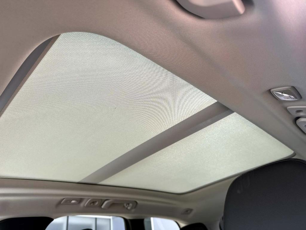 new 2025 Volvo XC60 car, priced at $47,522
