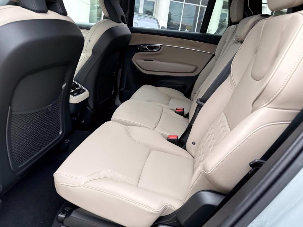 new 2025 Volvo XC90 car, priced at $65,555