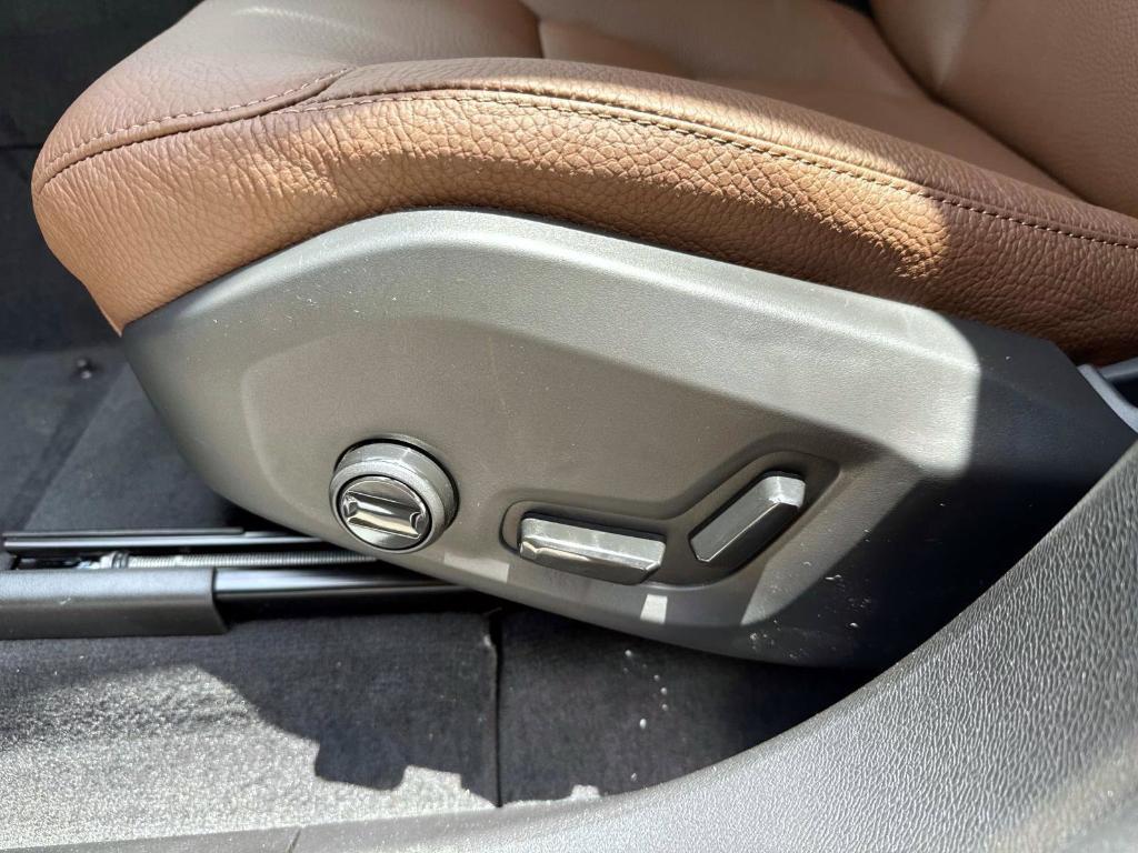 new 2025 Volvo XC60 Plug-In Hybrid car, priced at $67,060