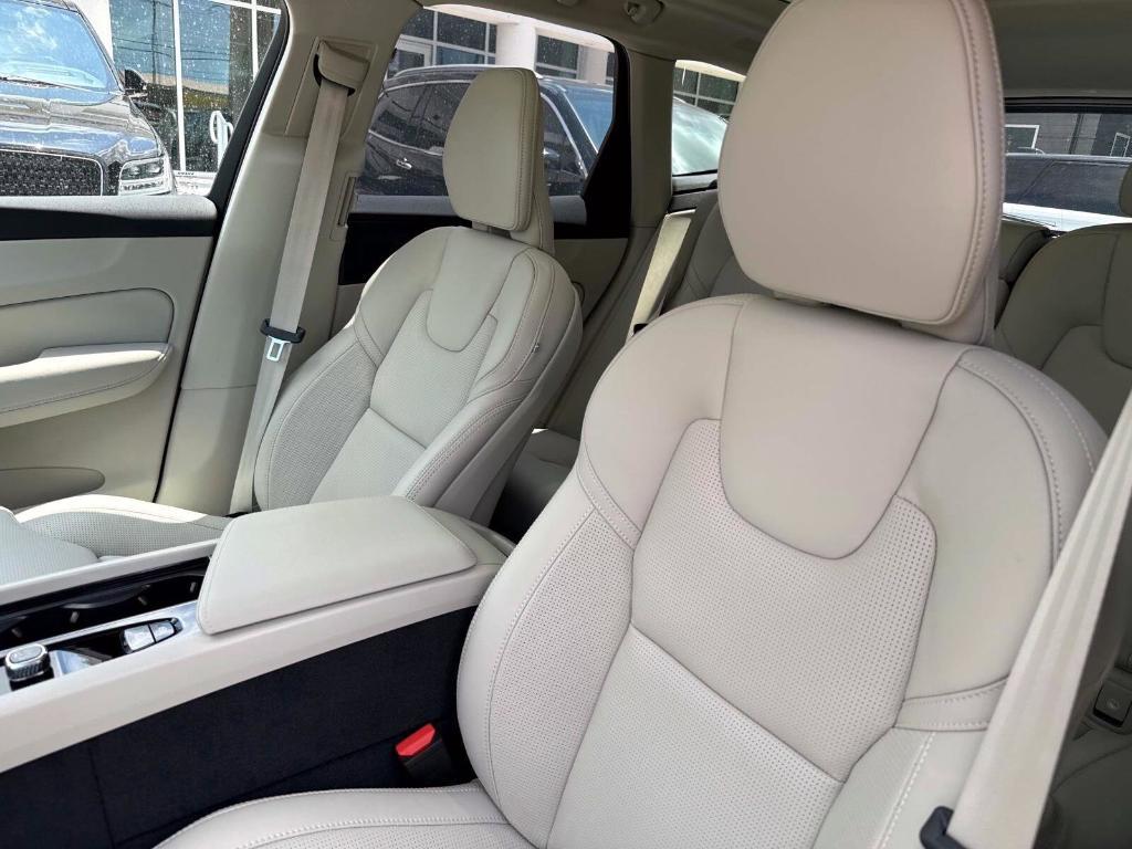 new 2025 Volvo XC60 Plug-In Hybrid car, priced at $71,435