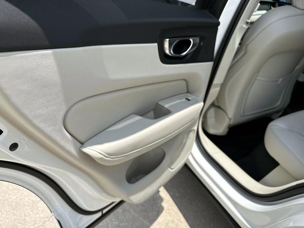 new 2025 Volvo XC60 Plug-In Hybrid car, priced at $71,435