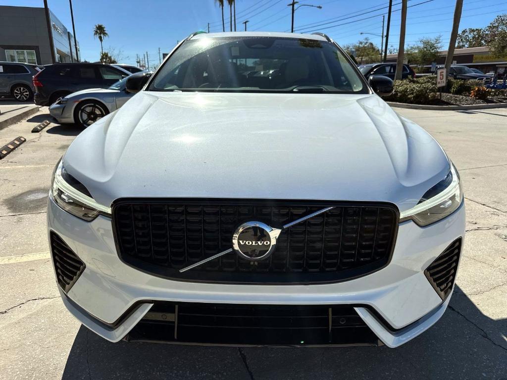 new 2025 Volvo XC60 car, priced at $59,885