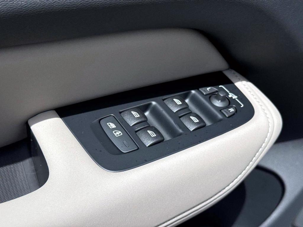 new 2026 Volvo XC60 car, priced at $50,995