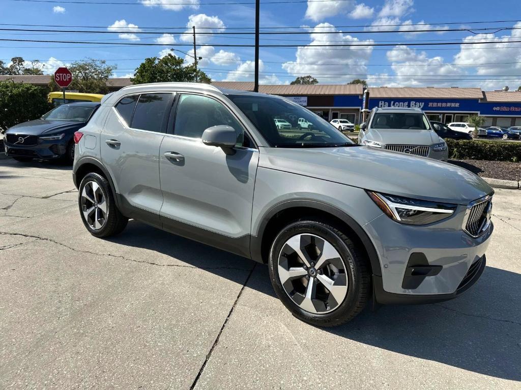 new 2025 Volvo XC40 car, priced at $47,765