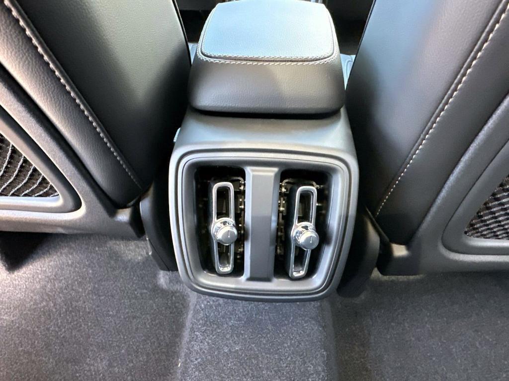 new 2025 Volvo XC40 car, priced at $45,485