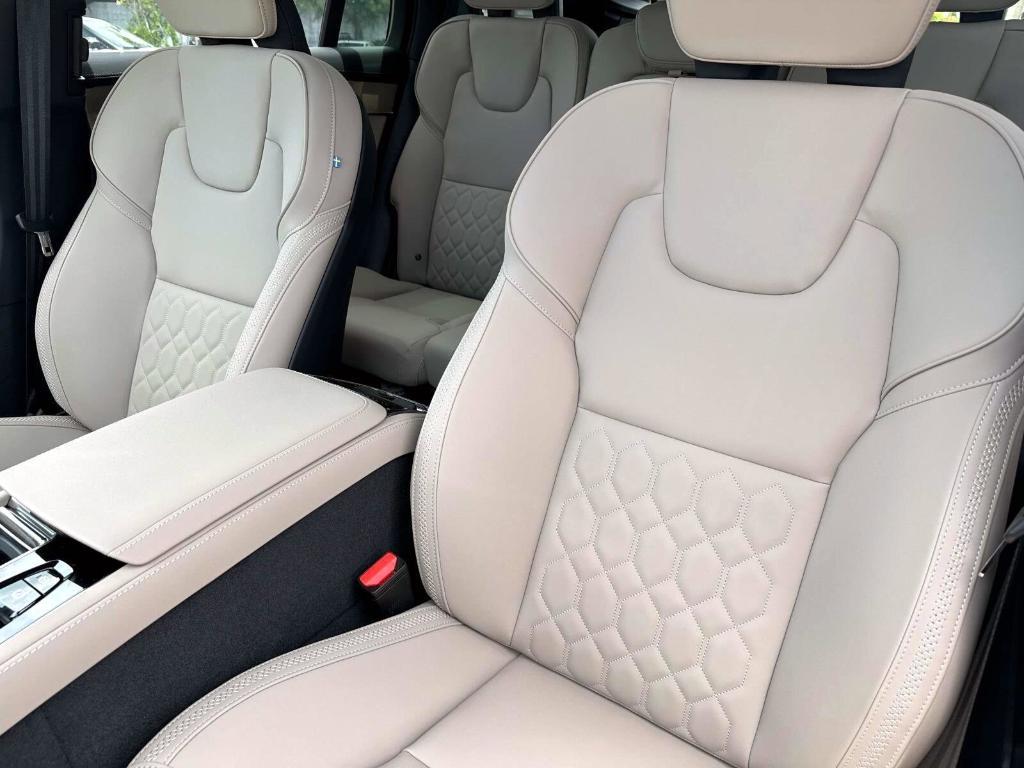 new 2026 Volvo XC90 car, priced at $81,875
