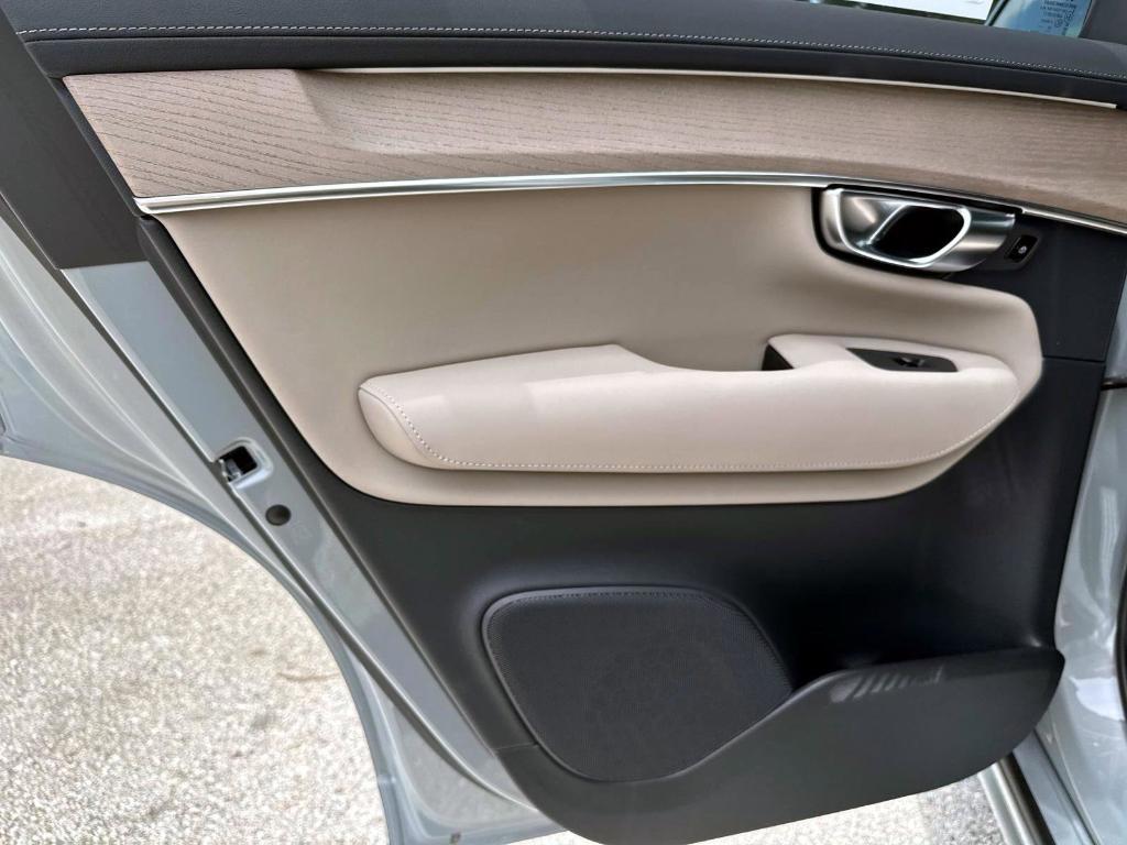 new 2026 Volvo XC90 car, priced at $81,875