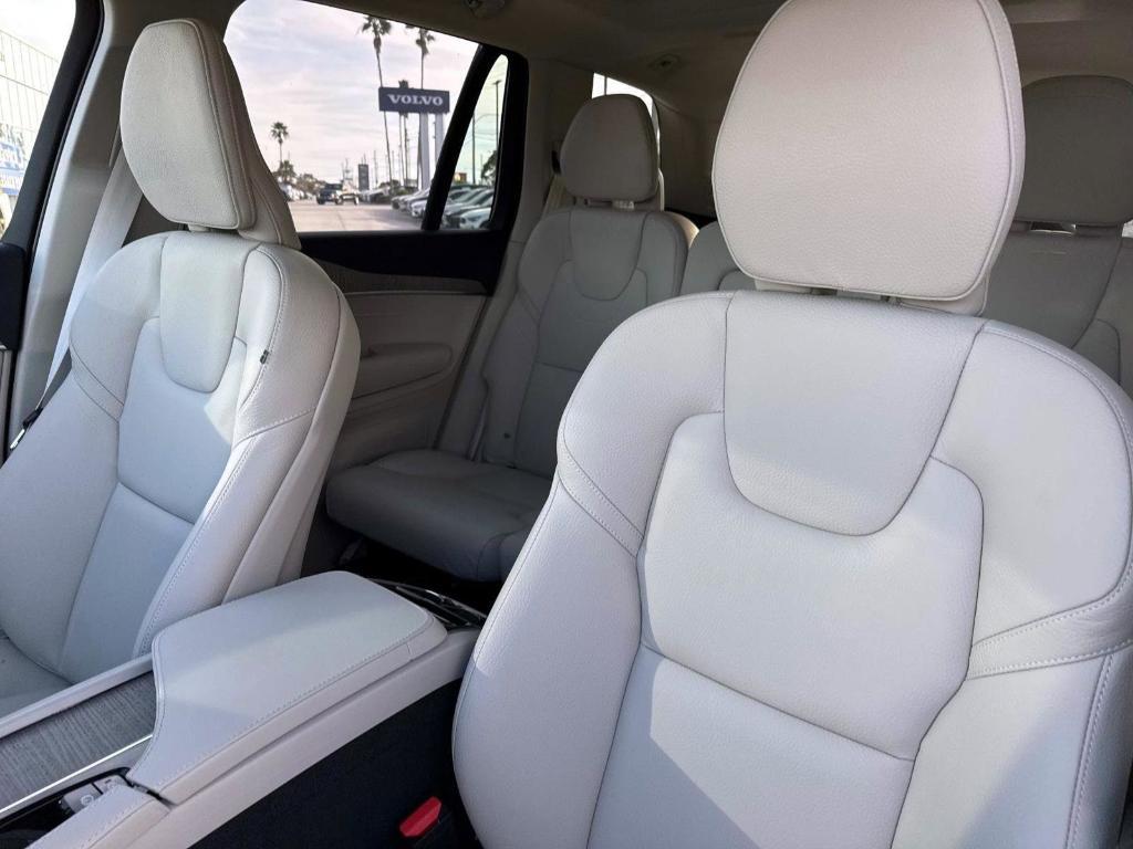 new 2025 Volvo XC90 car, priced at $64,465