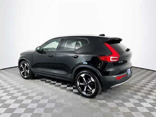 used 2022 Volvo XC40 car, priced at $29,991