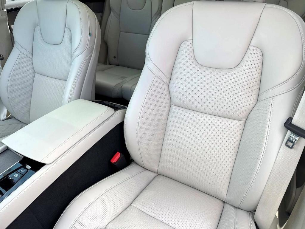 new 2026 Volvo XC90 car, priced at $81,390