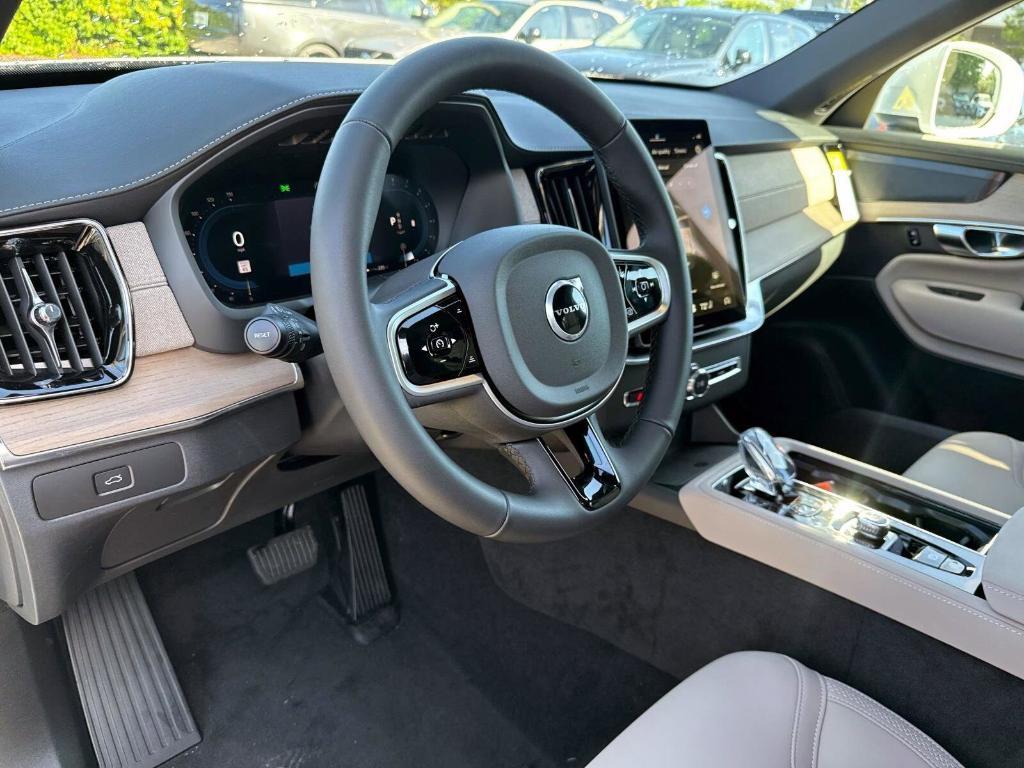 new 2025 Volvo XC90 car, priced at $65,555