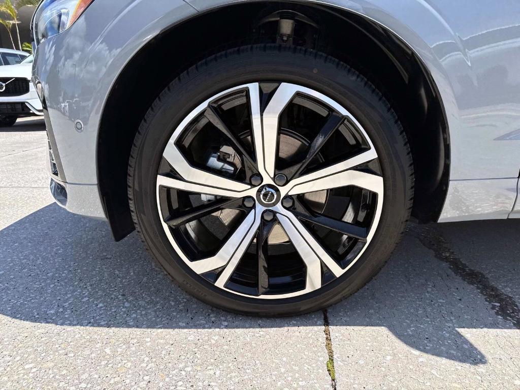 new 2025 Volvo XC60 car, priced at $60,660