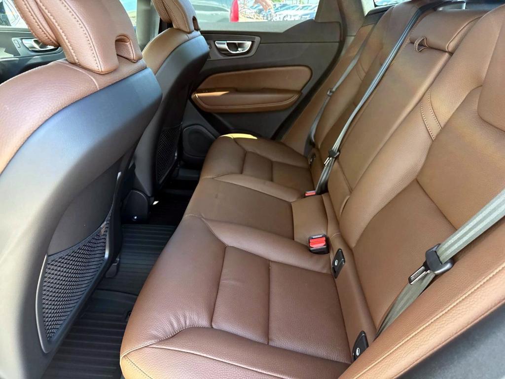 new 2025 Volvo XC60 car, priced at $55,360