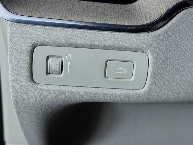 used 2021 Volvo XC60 car, priced at $30,998