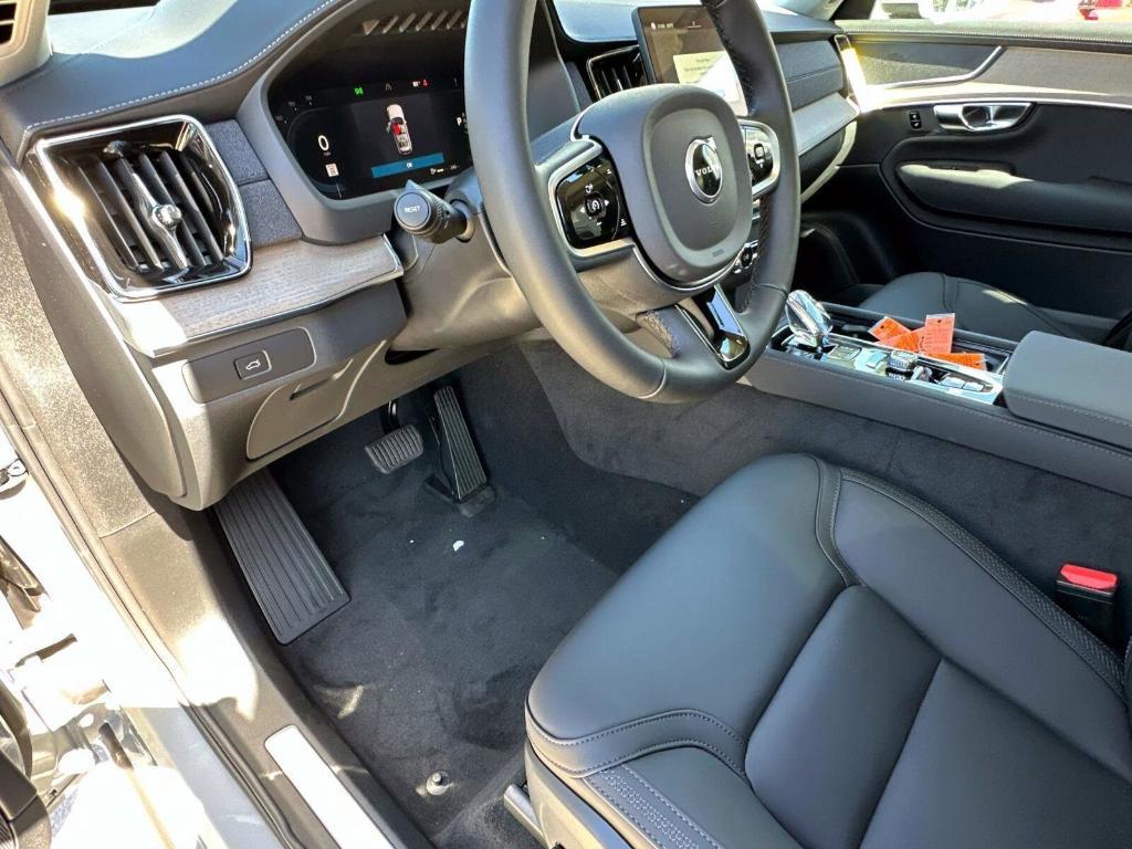 new 2025 Volvo XC90 car, priced at $66,695