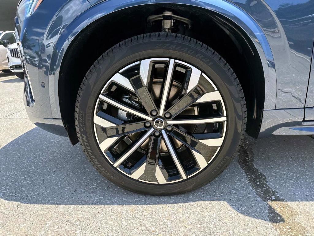 new 2025 Volvo XC90 car, priced at $65,555