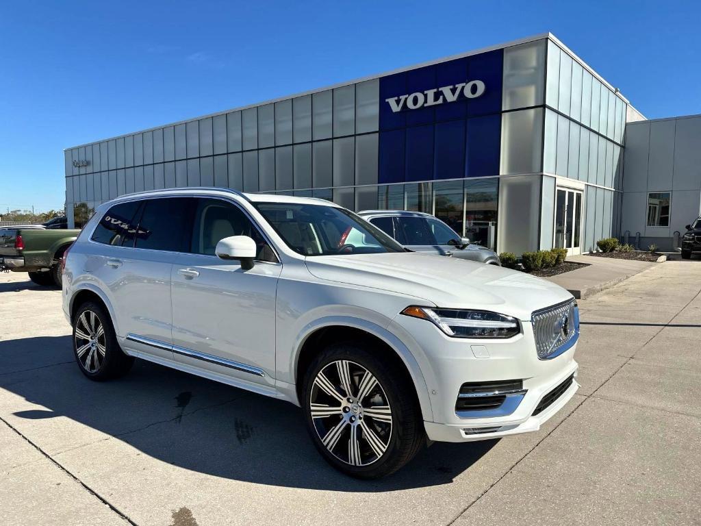 new 2025 Volvo XC90 car, priced at $69,875