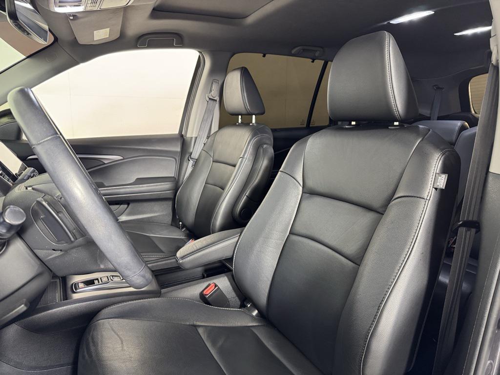 used 2021 Honda Pilot car, priced at $30,988