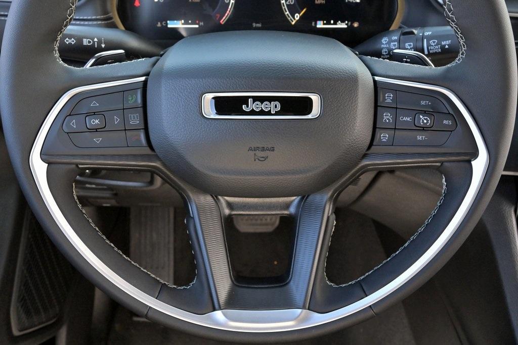 new 2024 Jeep Grand Cherokee car, priced at $43,391