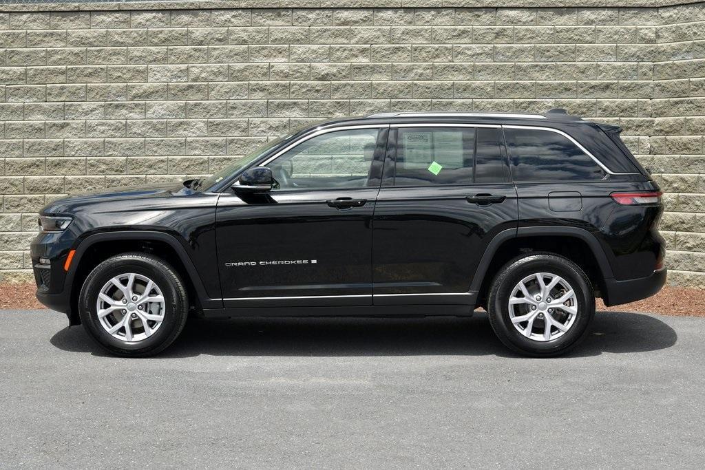 used 2022 Jeep Grand Cherokee car, priced at $34,078