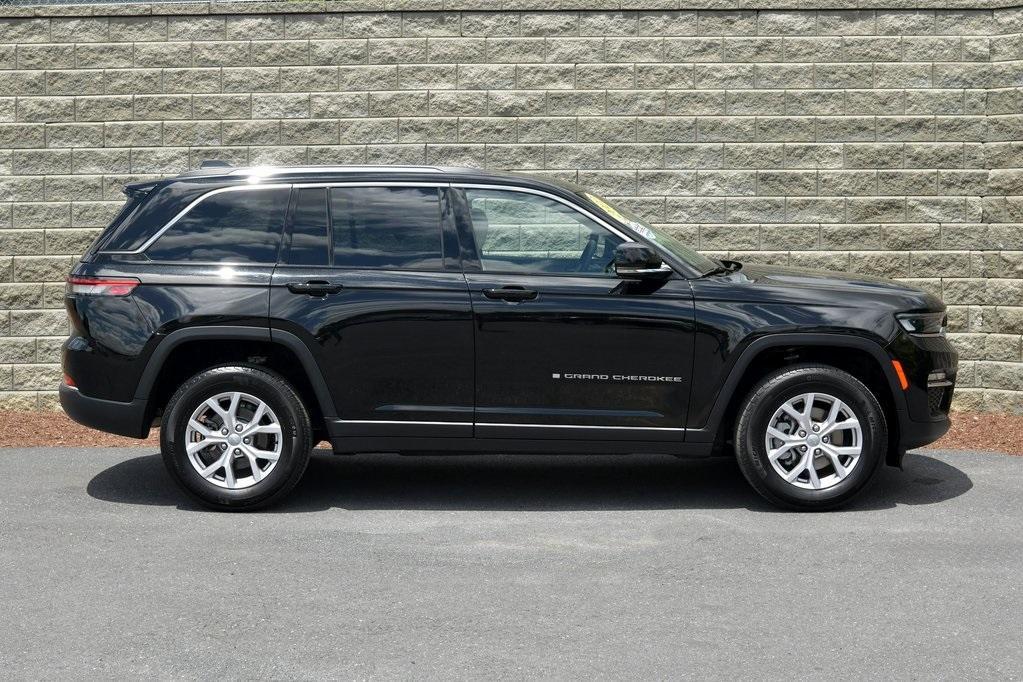 used 2022 Jeep Grand Cherokee car, priced at $34,078