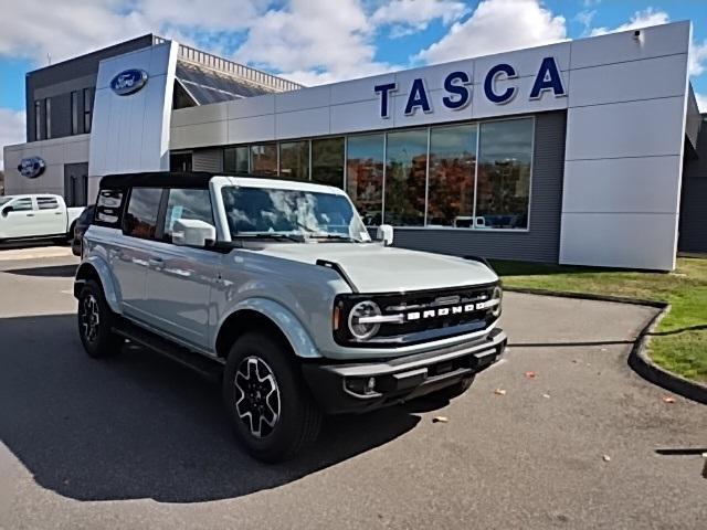 new 2024 Ford Bronco car, priced at $52,720