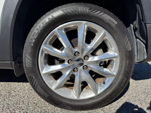used 2017 Jeep Cherokee car, priced at $13,439