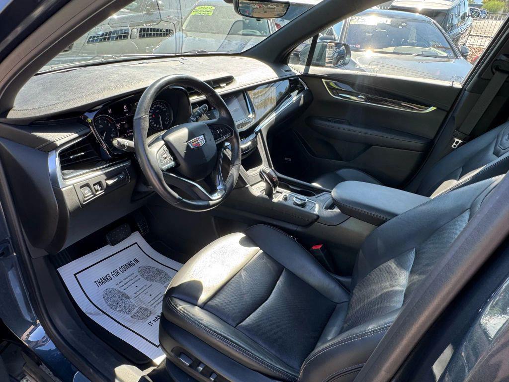 used 2020 Cadillac XT6 car, priced at $27,999