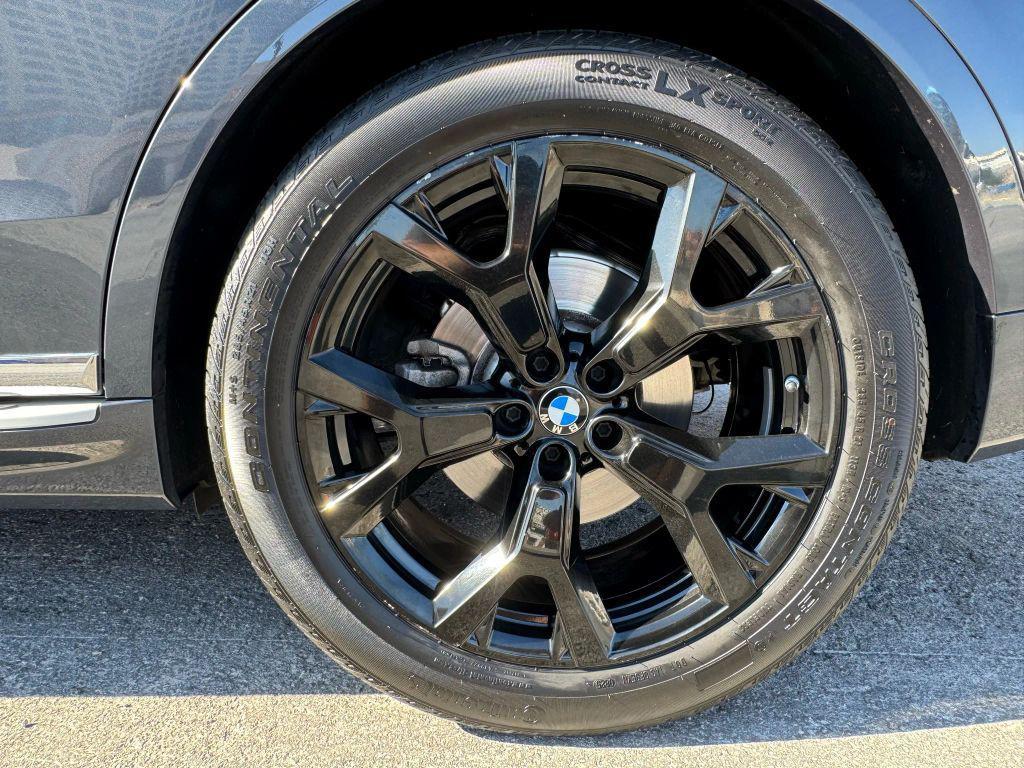 used 2021 BMW X7 car, priced at $38,999