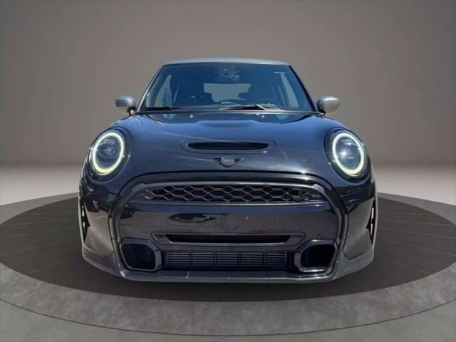 used 2022 MINI Hardtop car, priced at $22,699