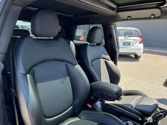 used 2022 MINI Hardtop car, priced at $22,699