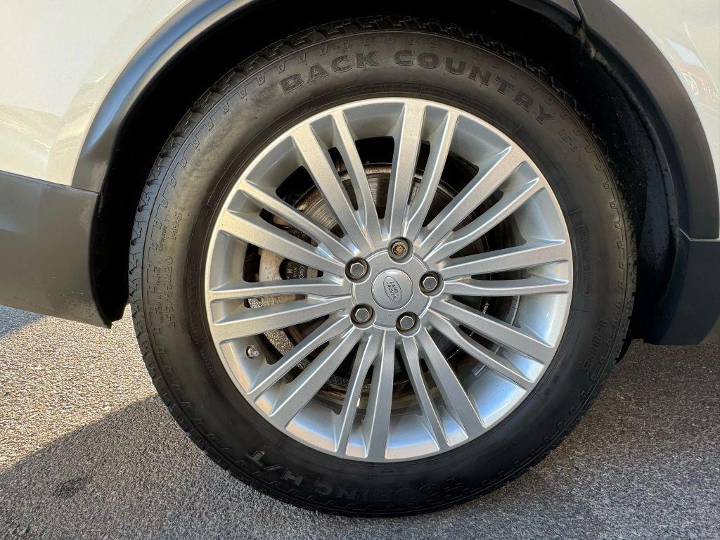 used 2019 Land Rover Discovery car, priced at $20,997